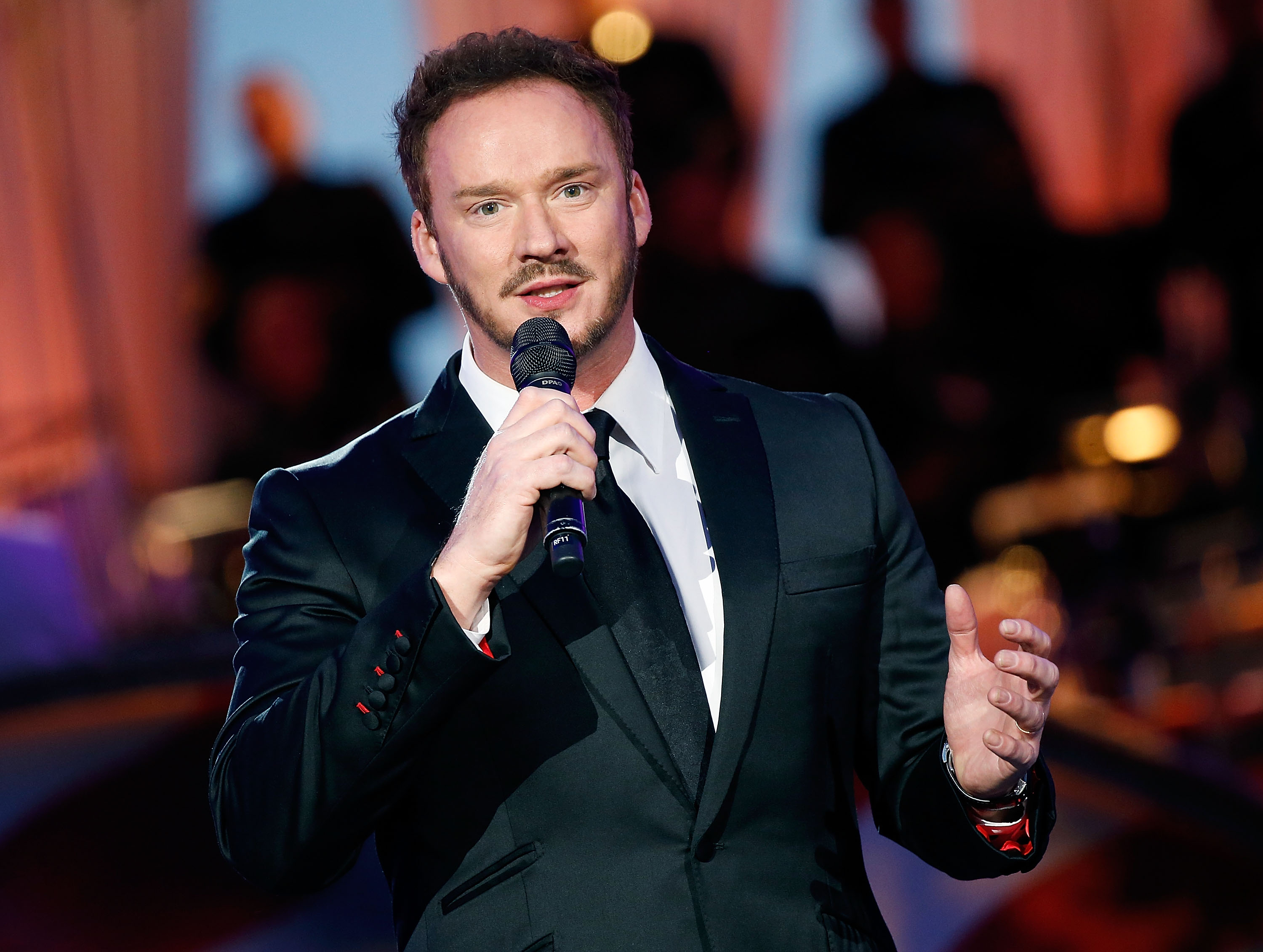 Russell Watson rehearses at PBS' 2017 National Memorial Day Concert at U.S. Capitol, West Lawn on 27 May 2017 in Washington, DC. | Source: Getty Images