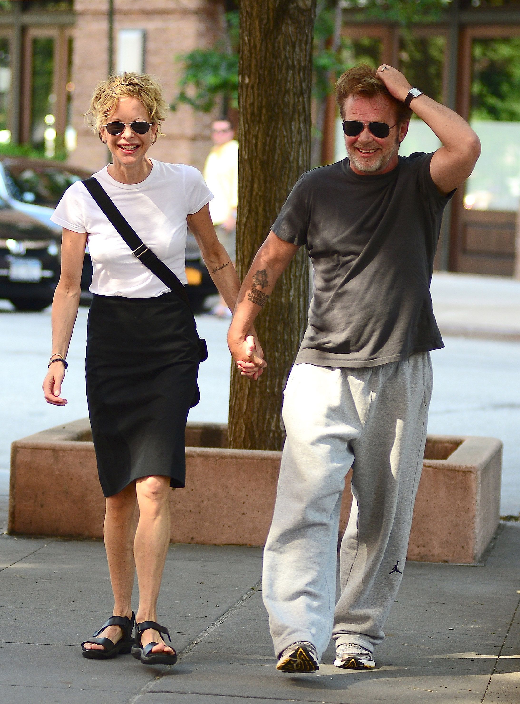 Meg Ryan und John Mellencamp sind am 24. Juni 2013 in Tribeca in New York City zu sehen | Quelle: Getty Images
