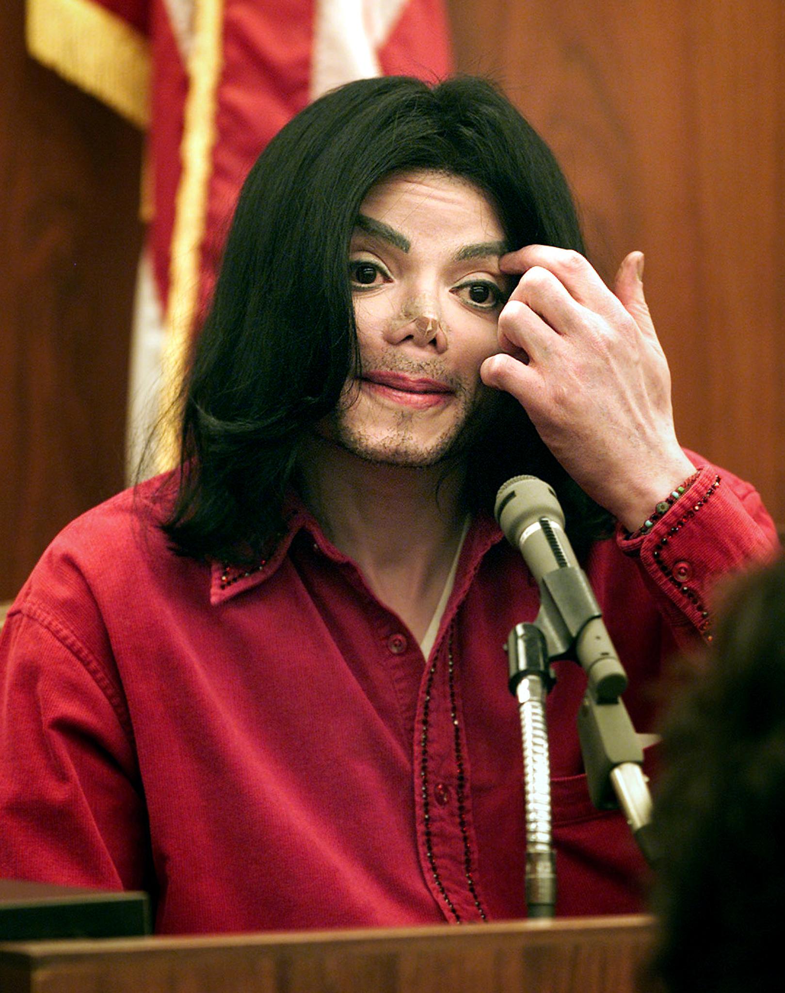 Michael Jackson at the Santa Maria Superior Court in 2002 | Source: Getty Images