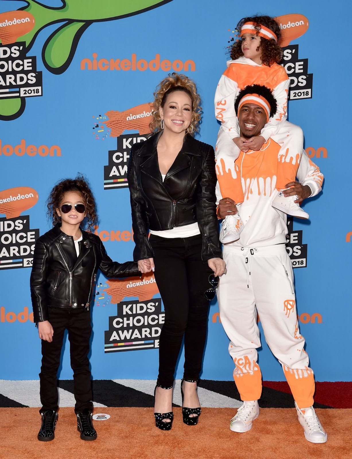 Mariah Carey with Nick, Monroe, and Moroccan Cannon at Nickelodeon's Kids' Choice Awards on March 24, 2018, in Inglewood, California | Source: Getty Images