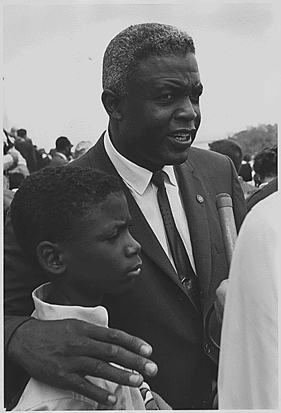 Jackie Robinson nd his son Davide during the March on Washington in 1963 | Source: Wikimedia Commons/ Public domain
