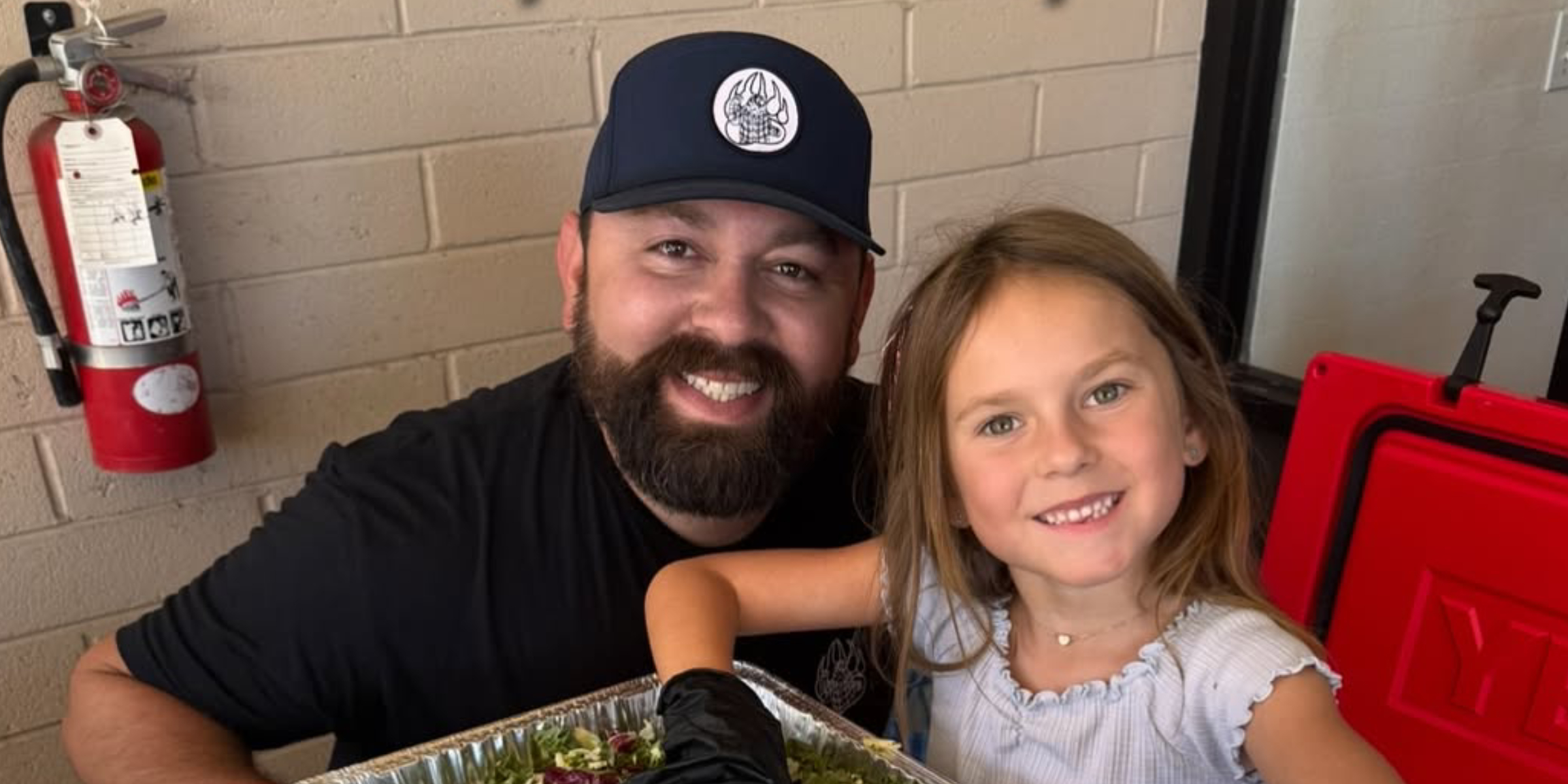 Michael and Oakley Duarte | Source: Instagram/foodwithbearhands