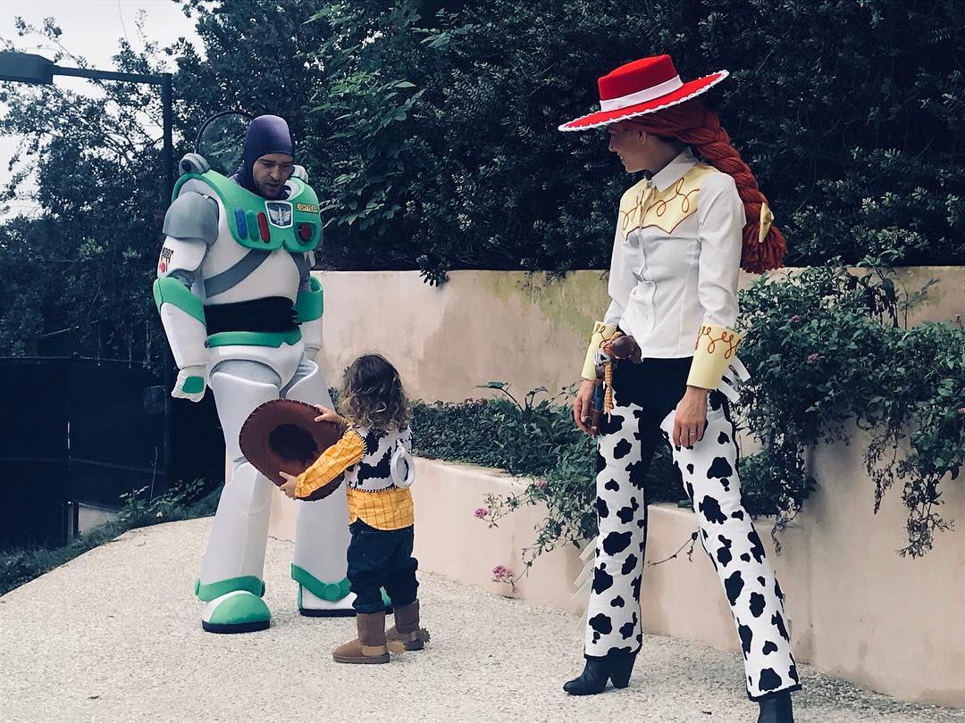 Justin Timberlake and Jessica Biel with their son from a post dated November 1, 2017. |  Source: Instagram/jessicabiel