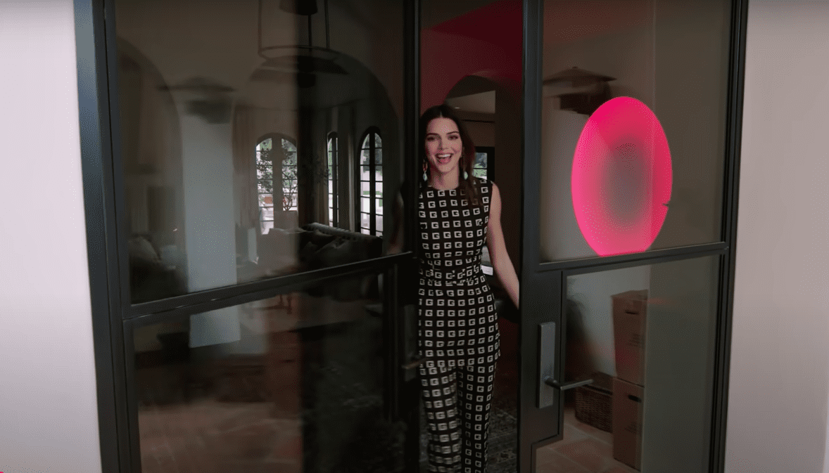 Kendall Jenner gives a tour of her Los Angeles home. | Source: YouTube.com/ArchitecturalDigest