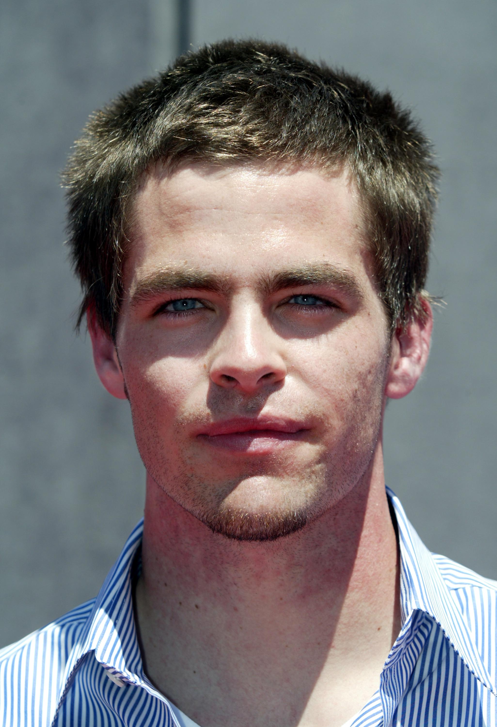 Chris Pine at the premiere "The Princess Diaries 2: Royal Engagement," 2004 | Source: Getty Images
