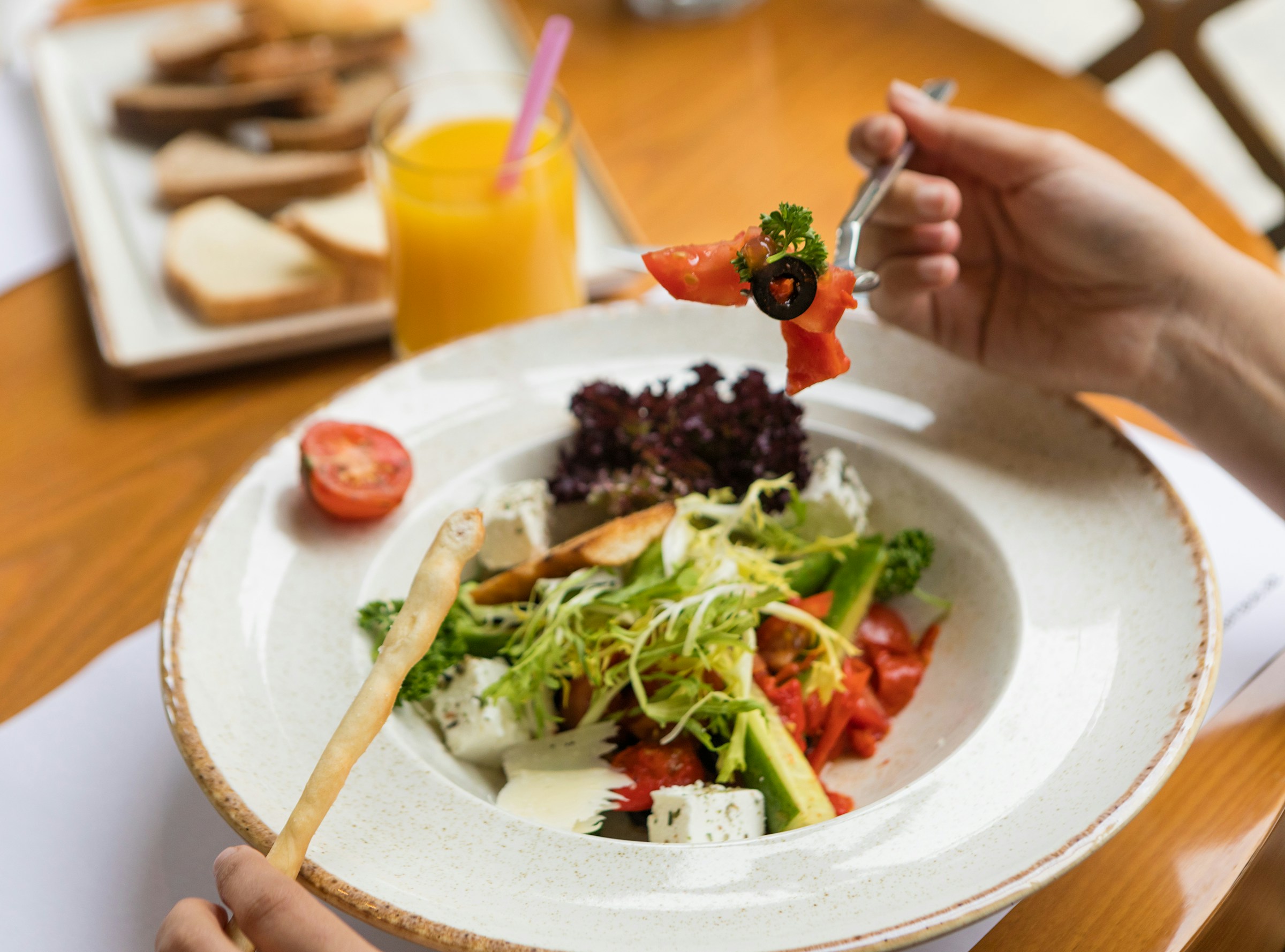 A person holding a fork | Source: Unsplash