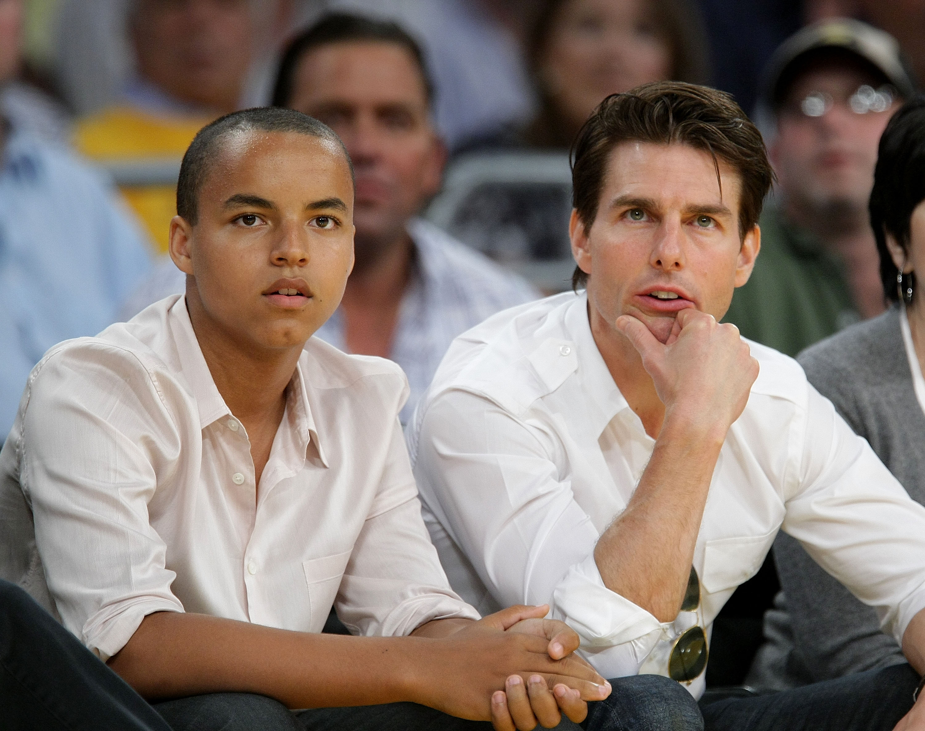 Connor and Tom Cruise at the 2009 NBA Playoffs between the Los Angeles Lakers and the Denver Nuggets on May 21, 2009, in Los Angeles, California. | Source: Getty Images