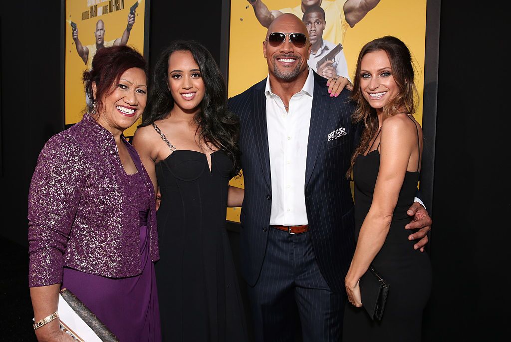 Dwyane Johnson and his family at the premiere of "Central Intelligence" in 2016 | Source: Getty Images