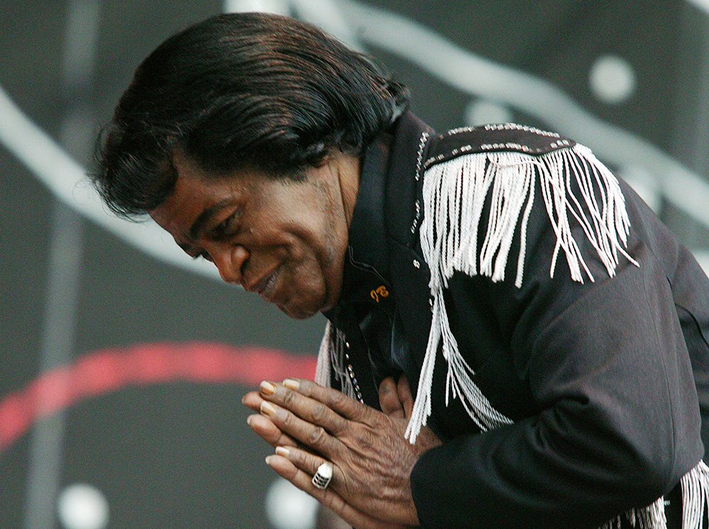James Brown supports the show for the Red Hot Chilli Peppers at Hyde Park on June 19, 2004 in London, UK. I Image: Getty Images.