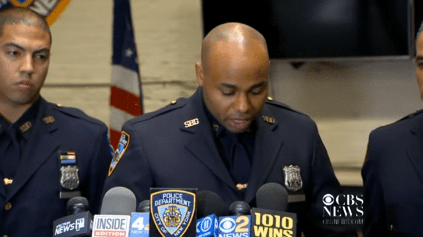 NYDP officers being honored for their kind gesture. | Photo: Youtube.com/CBS News