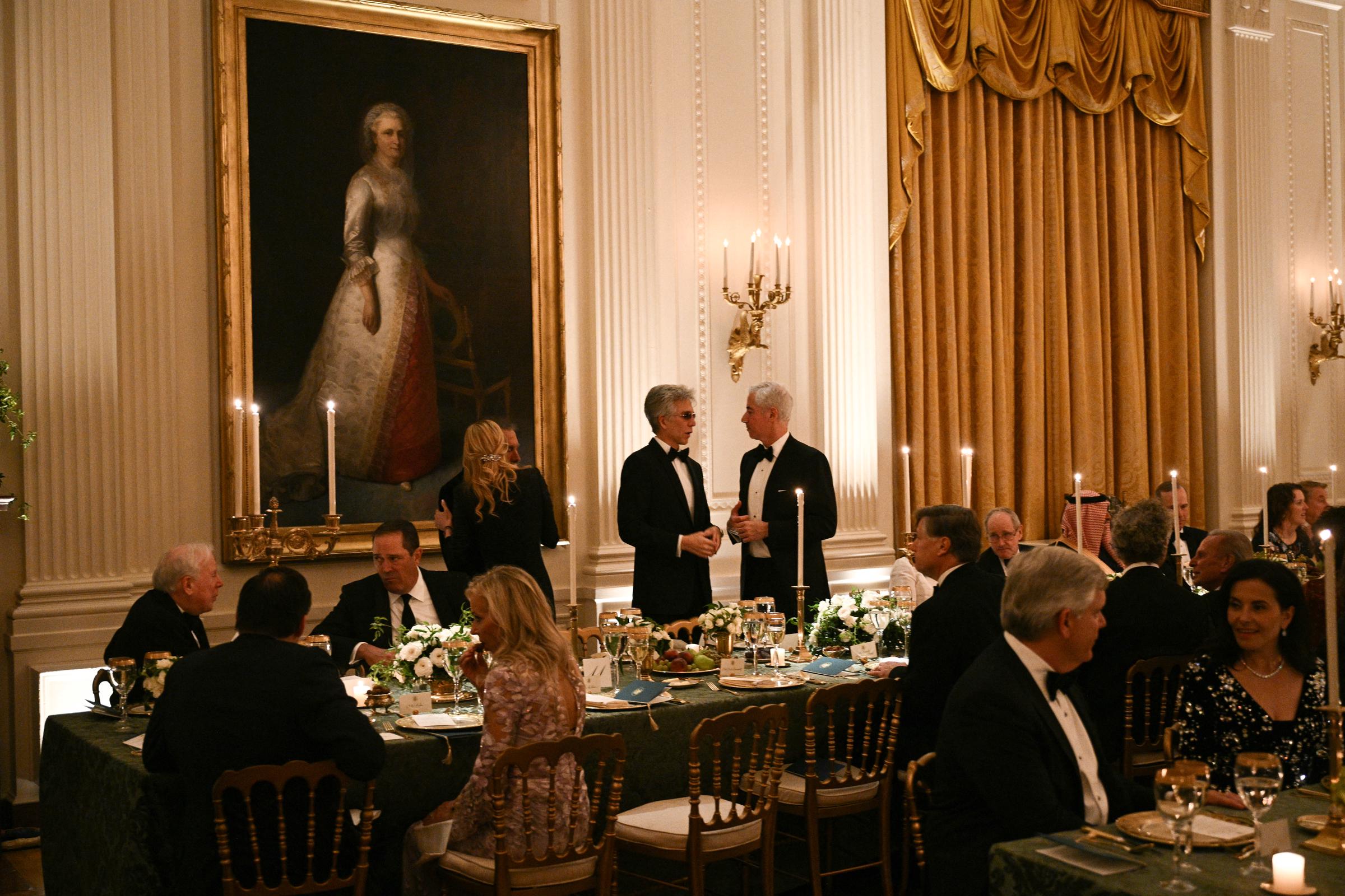Guests gather and mingle during the official White House state dinner for Saudi Crown Prince Mohammed bin Salman on November 18, 2025 | Source: Getty Images