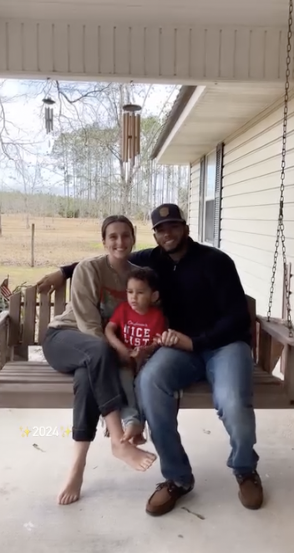 Savannah and Quentin Lee with their son, Lake, from a post dated January 1, 2025. | Source: Instagram/theleerealtors