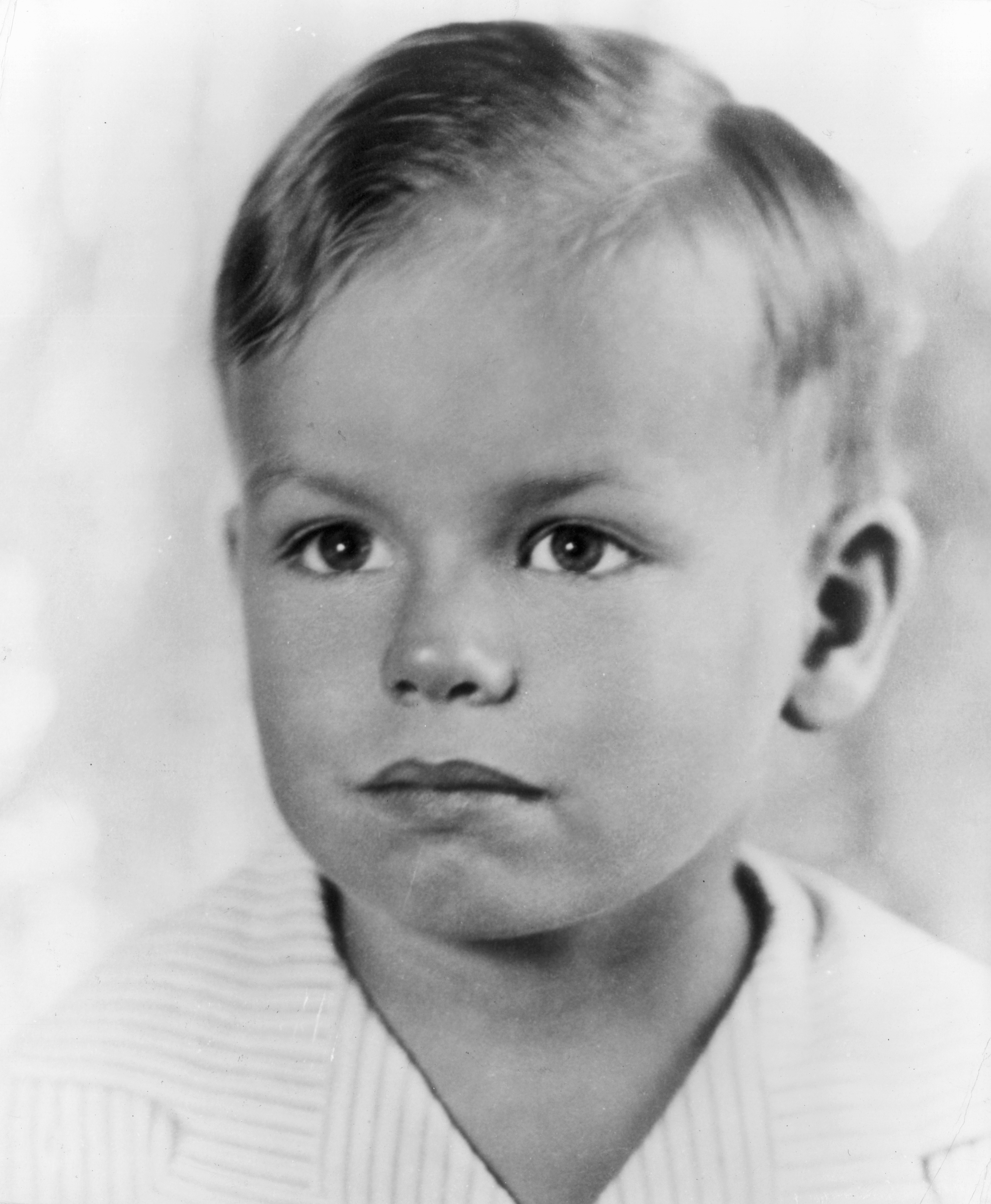 1934: Headshot portrait of American actor Robert Wagner as a toddler | Source: Getty Images
