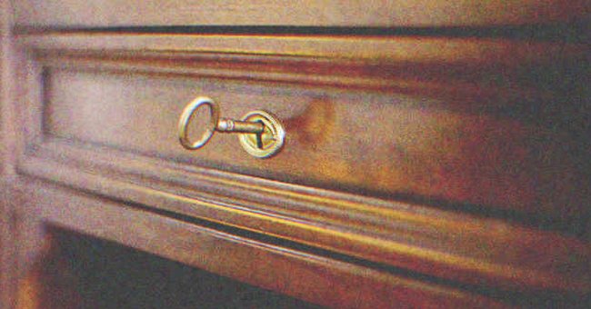 Christine saw a drawer in her dream | Photo: Shutterstock