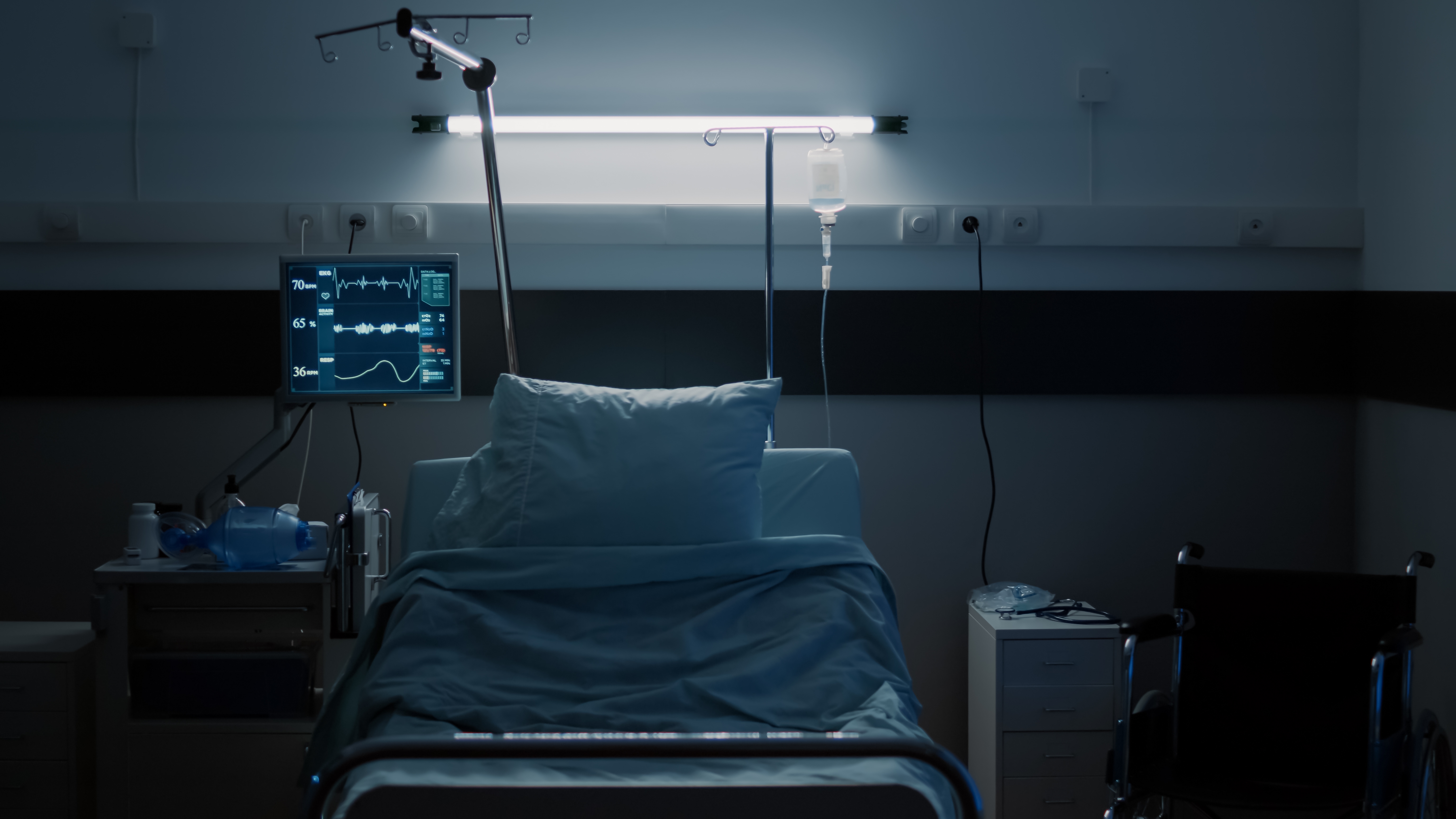 Nobody in hospital bed | Source: Shutterstock