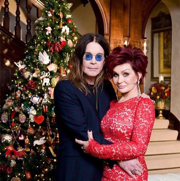Ozzy and Sharon Osbourne from a post dated December 25, 2016. | Source: Instagram/sharonosbourne