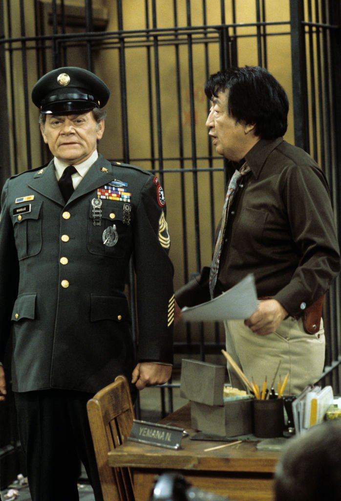 Actor Jack Soo during his scene in "Barney Miller" episode "Group Home," with George Murdoch in 1977. | Photo: Getty Images