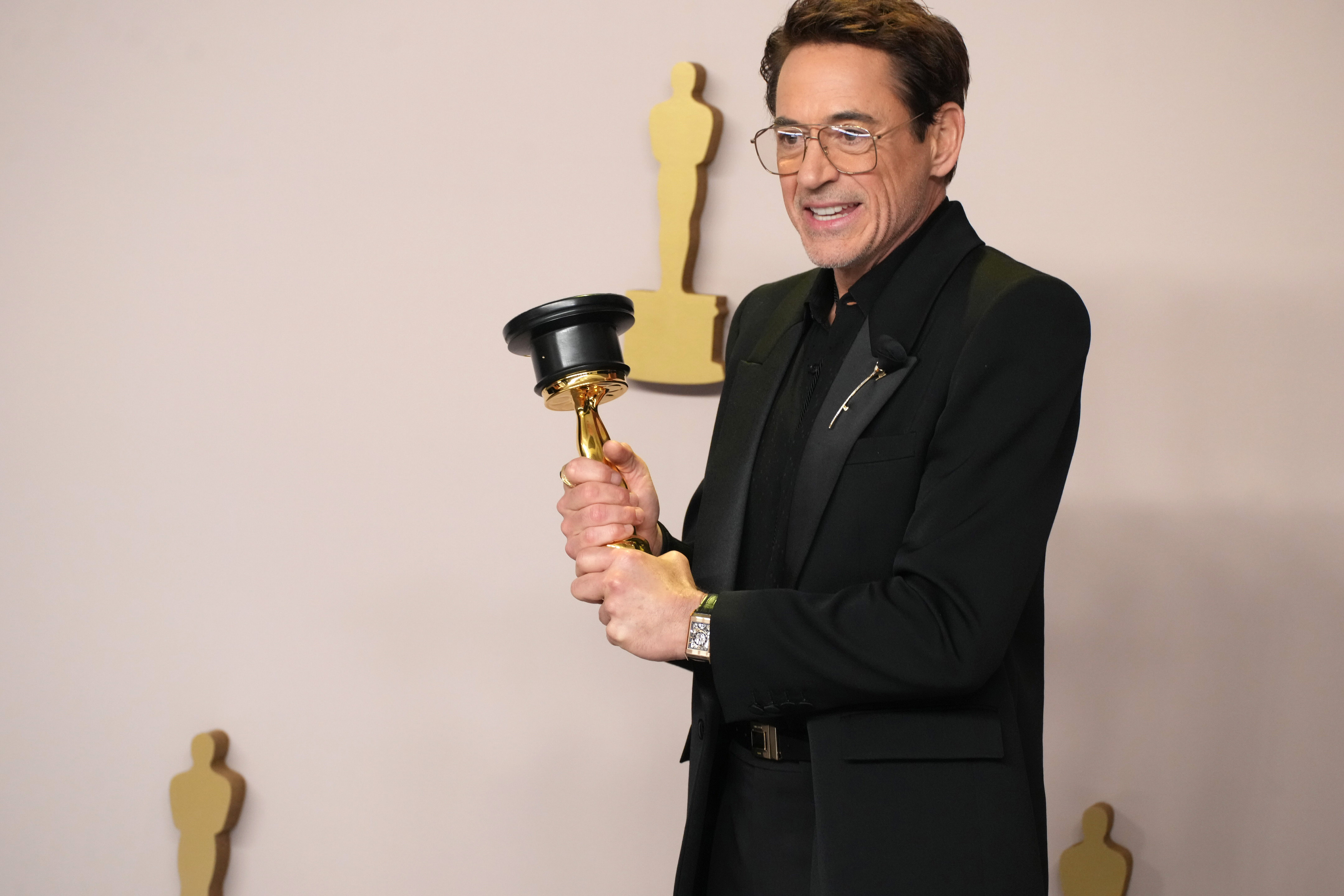 Robert Downey Jr. in the press room at Ovation Hollywood following his Oscar win for Best Actor in a Supporting Role on March 10, 2024 | Source: Getty Images