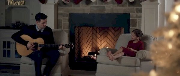 Fuente: YouTube / Claire and the Crosbys Fuente: YouTube / Claire and the Crosbys