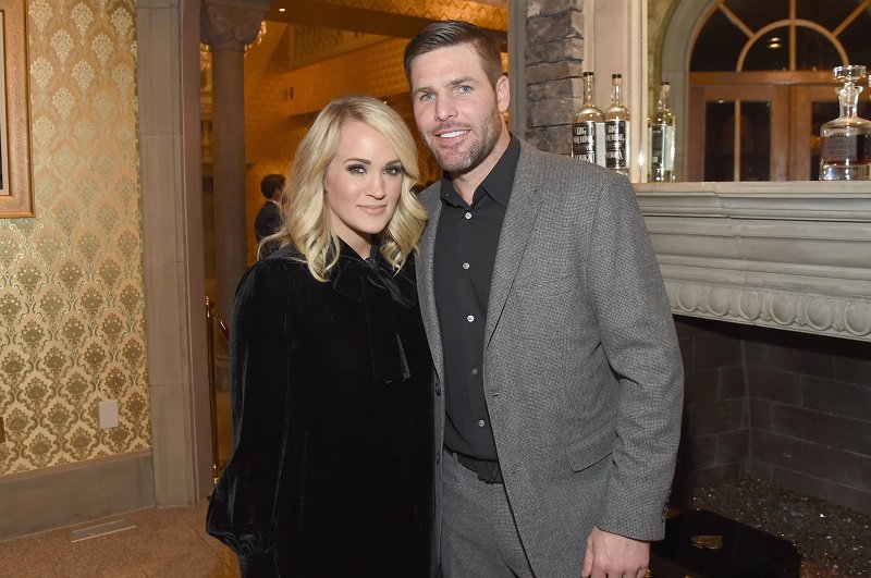 Carrie Underwood and Mike Fisher on October 24, 2017 in Brentwood, Tennessee | Photo: Getty Images