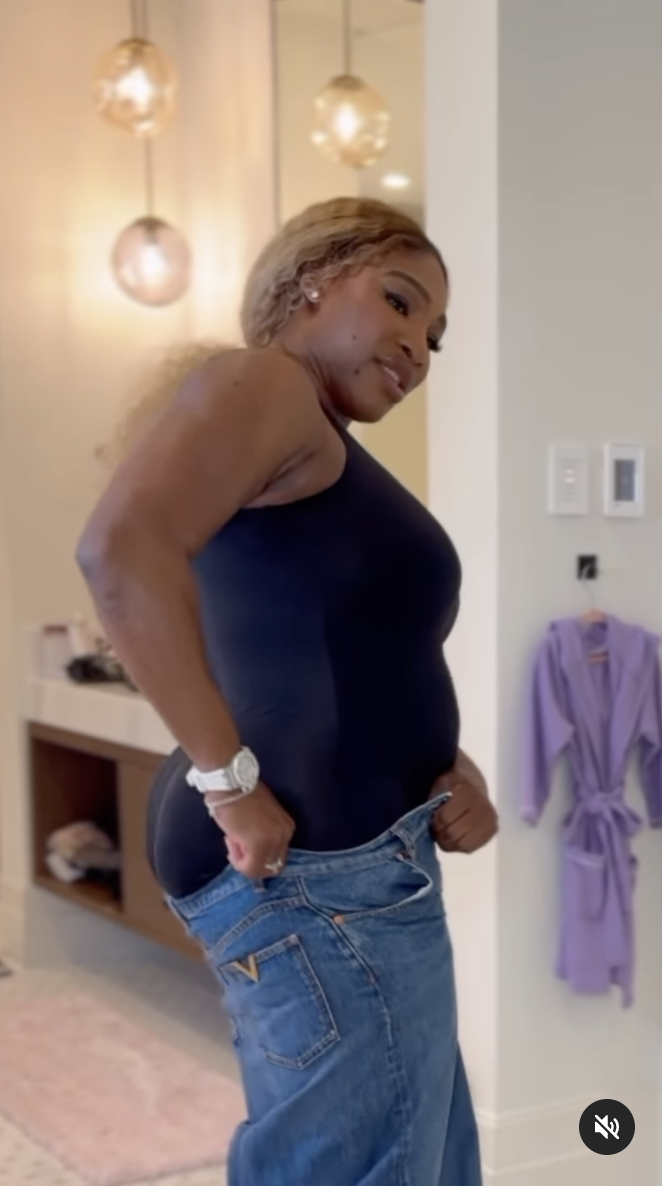 Serena Williams struggles to fit into her Valentino denim skirt, as seen in a video dated May 22, 2024 | Source: Instagram/serenawilliams