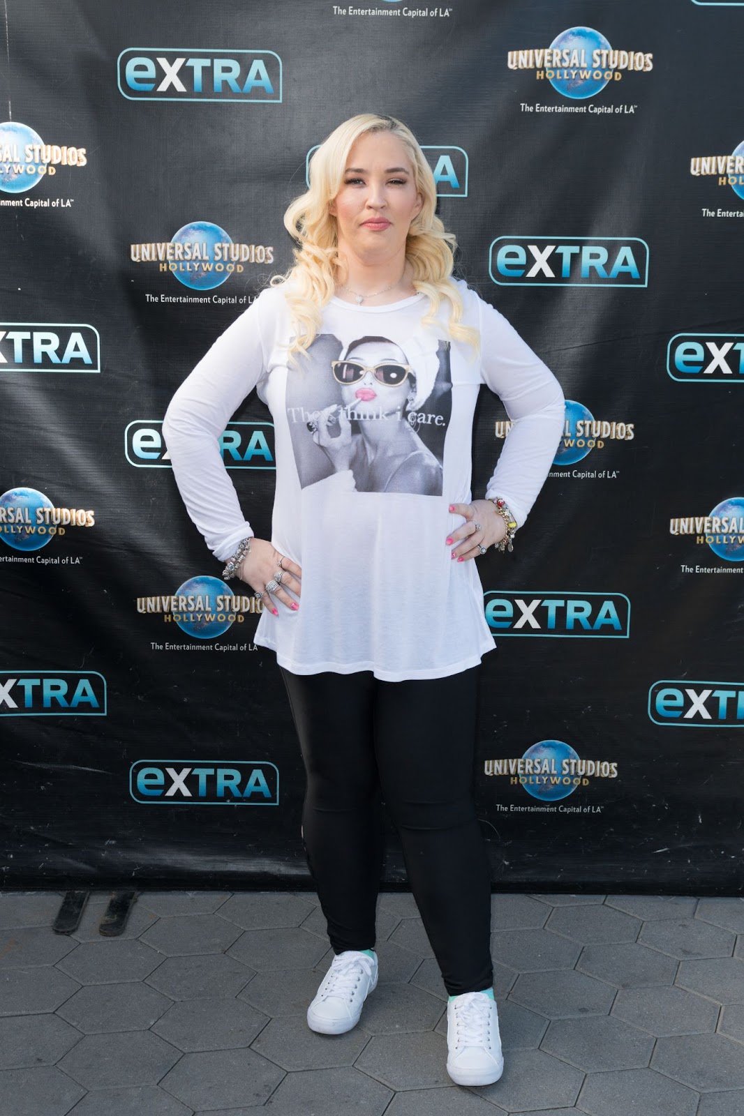 Mama June Shannon at "Extra" at Universal Studios Hollywood on January 11, 2018. | Source: Getty Images