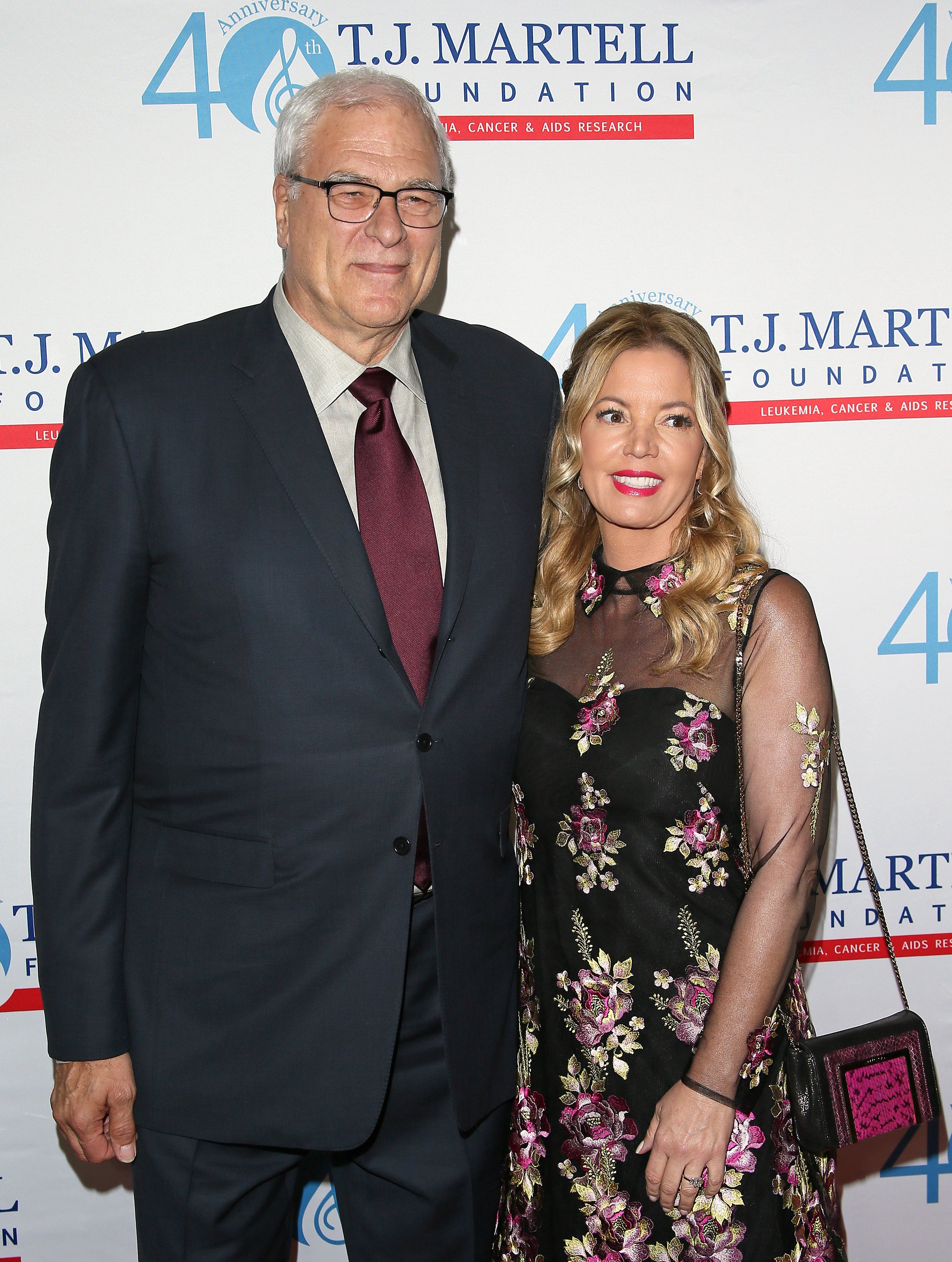 Phil Jackson and Jeanie Buss arrive at the T.J. Martell Foundation's Spirit of Excellence Awards held at the Beverly Wilshire Four Seasons Hotel on September 1, 2015 | Photo: Getty Images