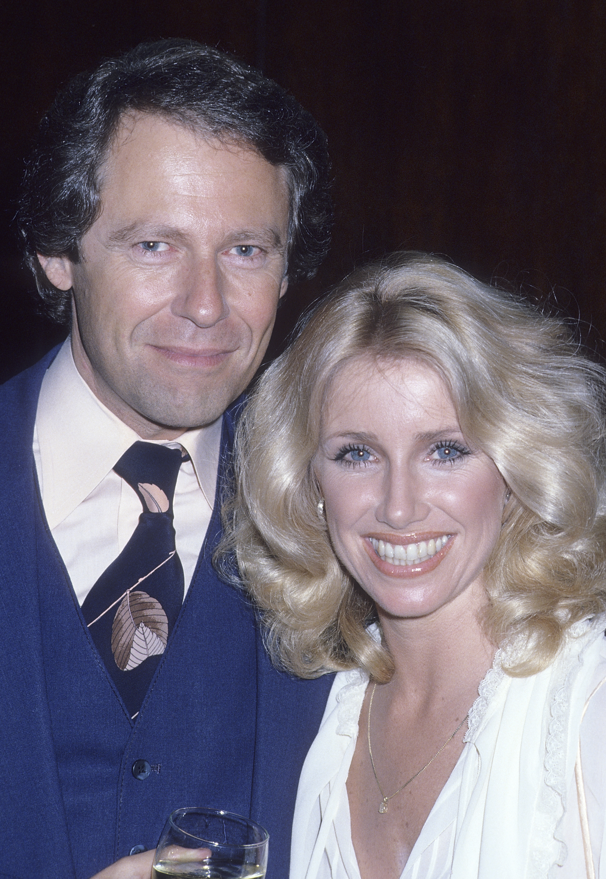Suzanne Somers and husband Alan Hamel attend the 15th Annual National Association of Television Program Executives (NATPE) Convention - Iris Awards Banquet on March 4, 1978 at the Bonaventure Hotel in Los Angeles, California | Source: Getty Images