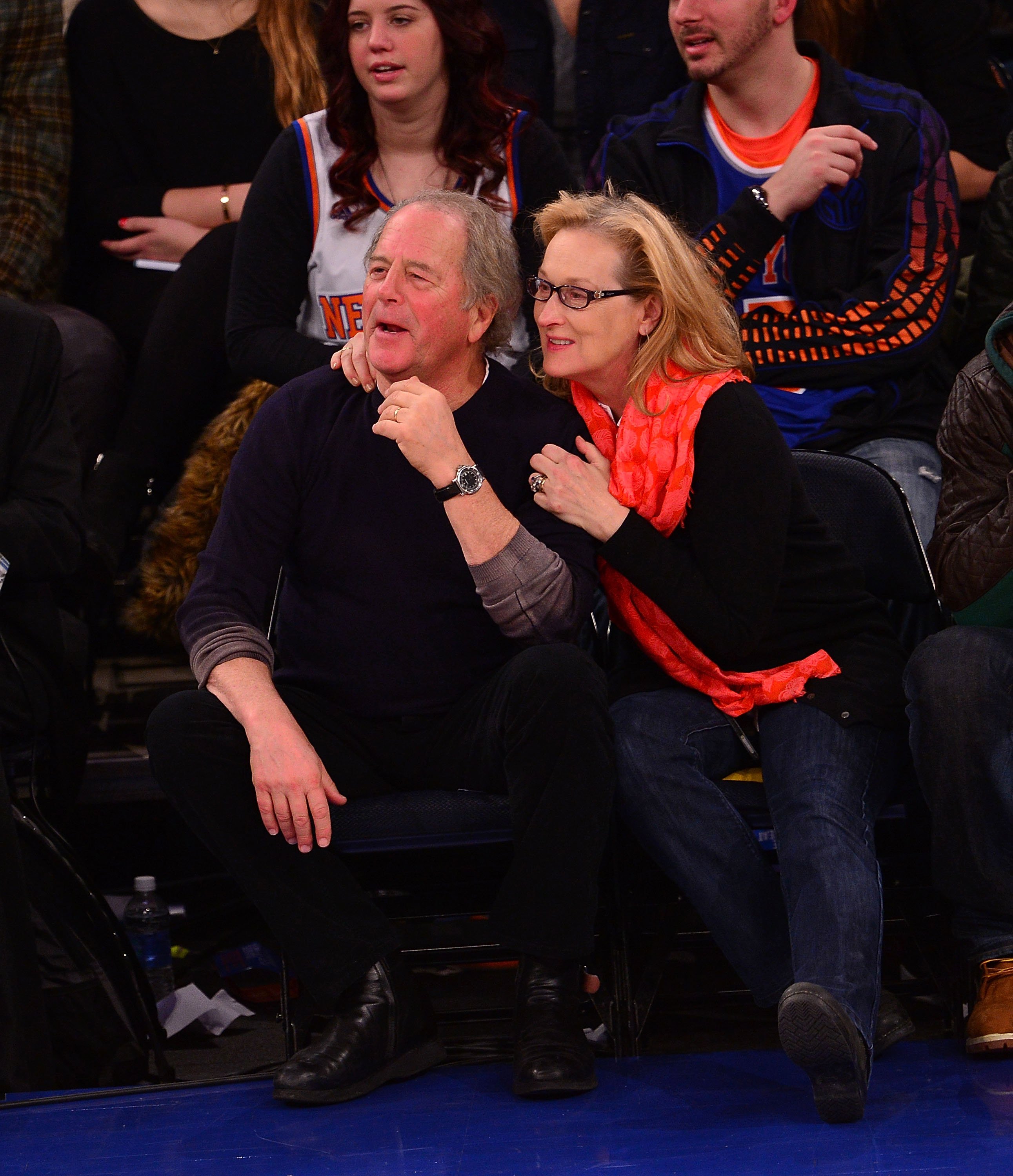Don Gummer and Meryl Streep attend the LA Lakers vs NY Knicks game in New York City on January 26, 2014 | Photo: Getty Images