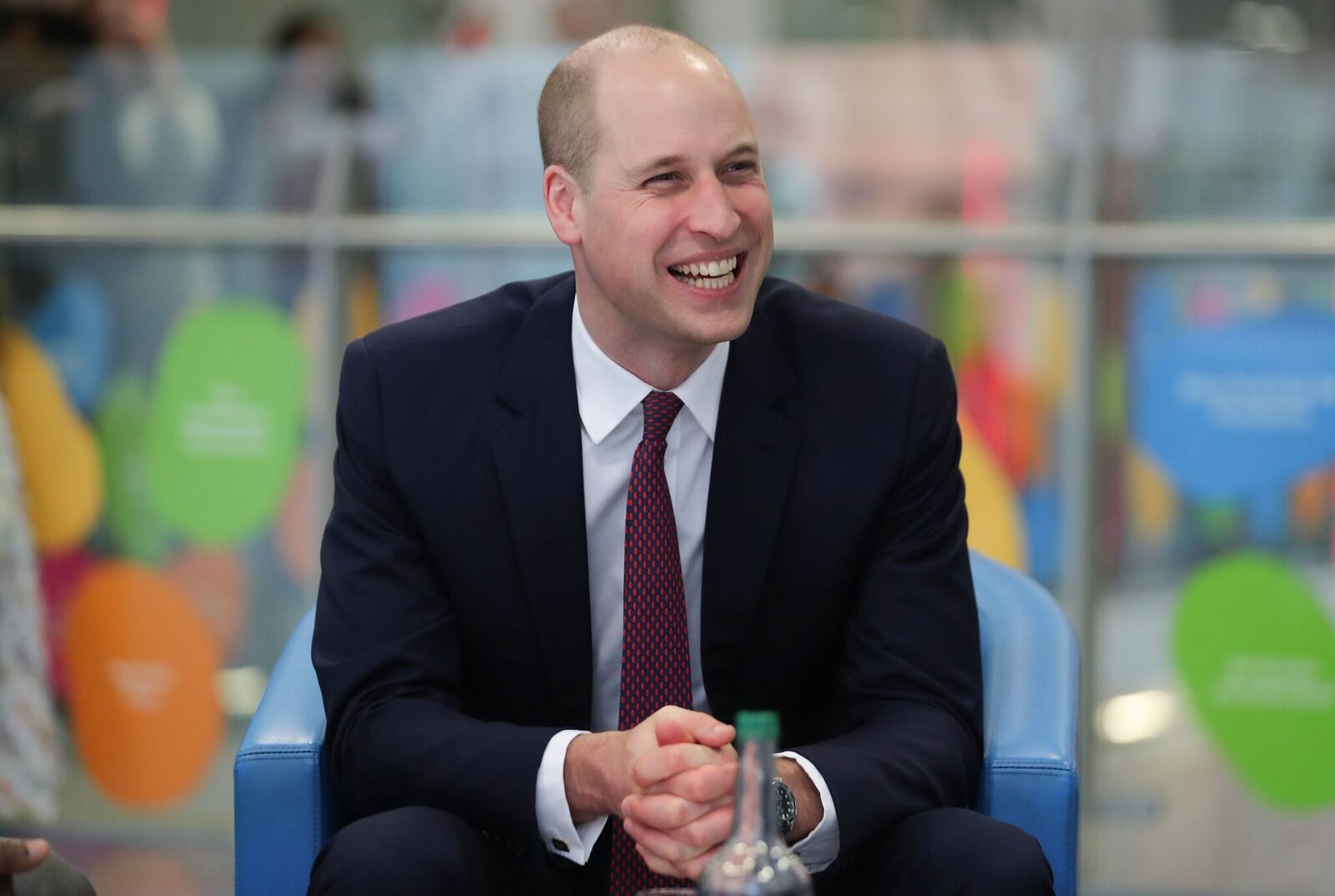 Prince William speaks with military veterans now working for the NHS while visiting Evelina London Children's Hospital on January 18, 2018, in England | Photo: Daniel Leal-Olivas - WPA Pool/Getty Images