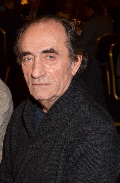 Richard Borhinger participe à la 17e édition des Journées du Livre et du Vin 2012 - Déjeuner du jury à l'Hôtel Lutetia à Paris, France. | Photo : Getty Images Richard Borhinger participe à la 17e édition des Journées du Livre et du Vin 2012 - Déjeuner du jury à l'Hôtel Lutetia à Paris, France. | Photo : Getty Images