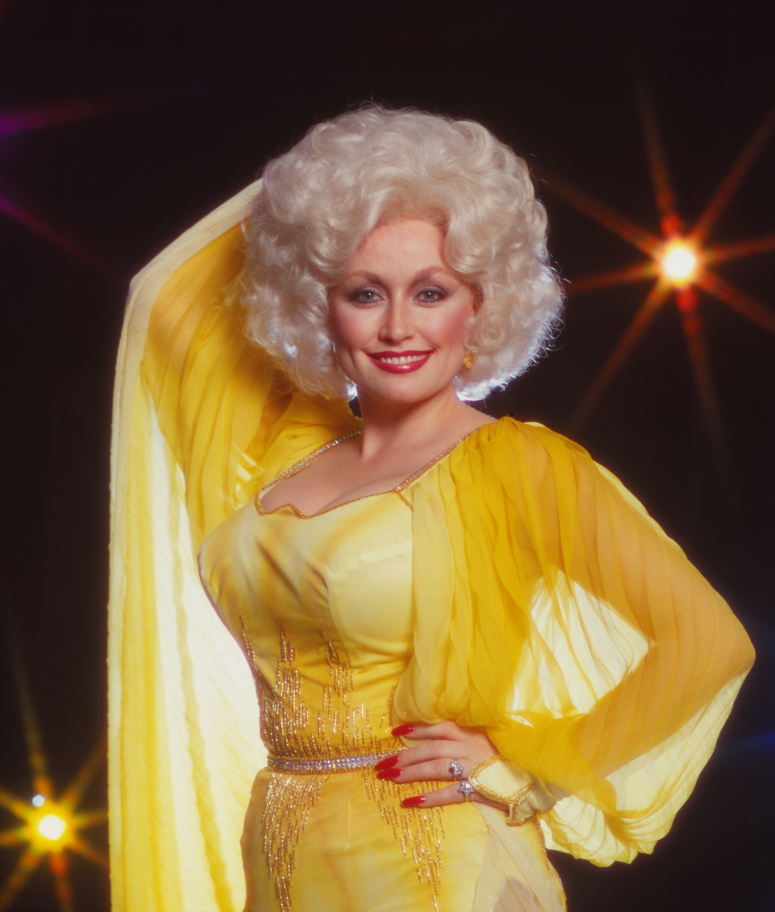 Dolly Parton during a portrait session in 1978 in Los Angeles | Source: Getty Images