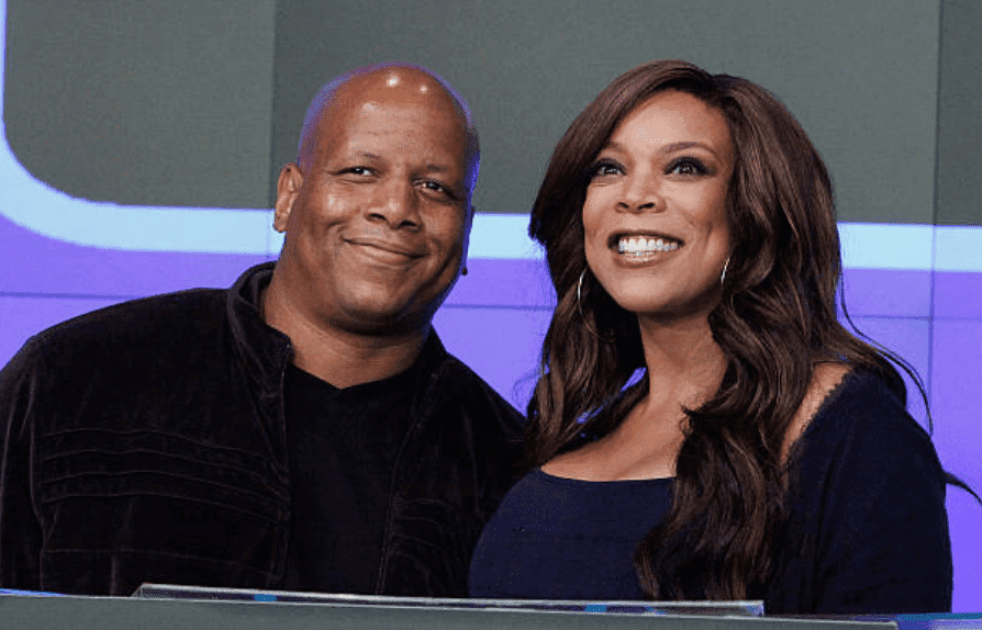  Kevin Hunter and Wendy Williams ring the bell at the opening of the NASDAQ MarketSite, on August 25, 2010, New York City | Getty Images