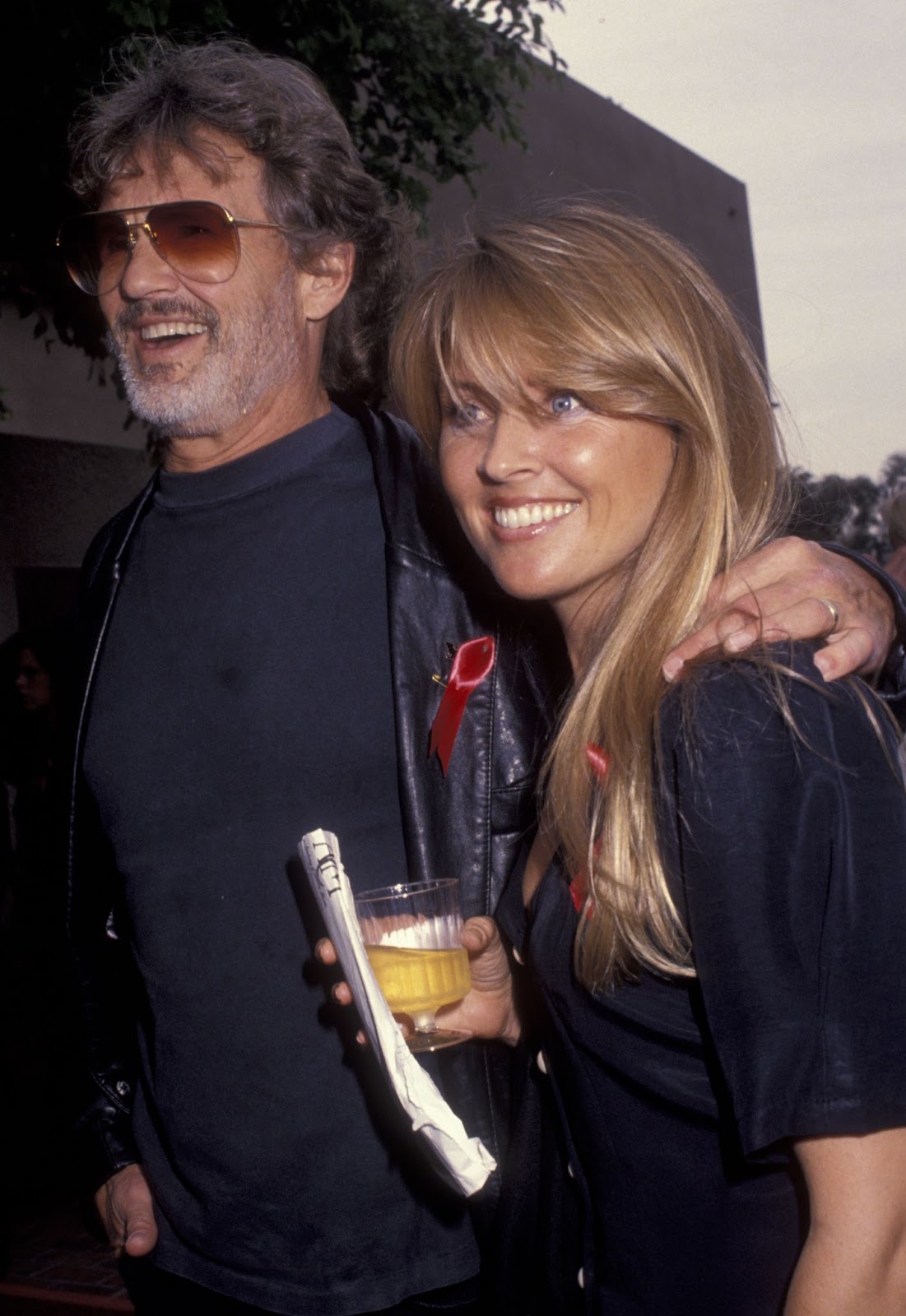 Kris and Tracy Kristofferson at the 27th Annual Academy of Country Music Awards on April 29, 1992, in Los Angeles, California. | Source: Getty Images