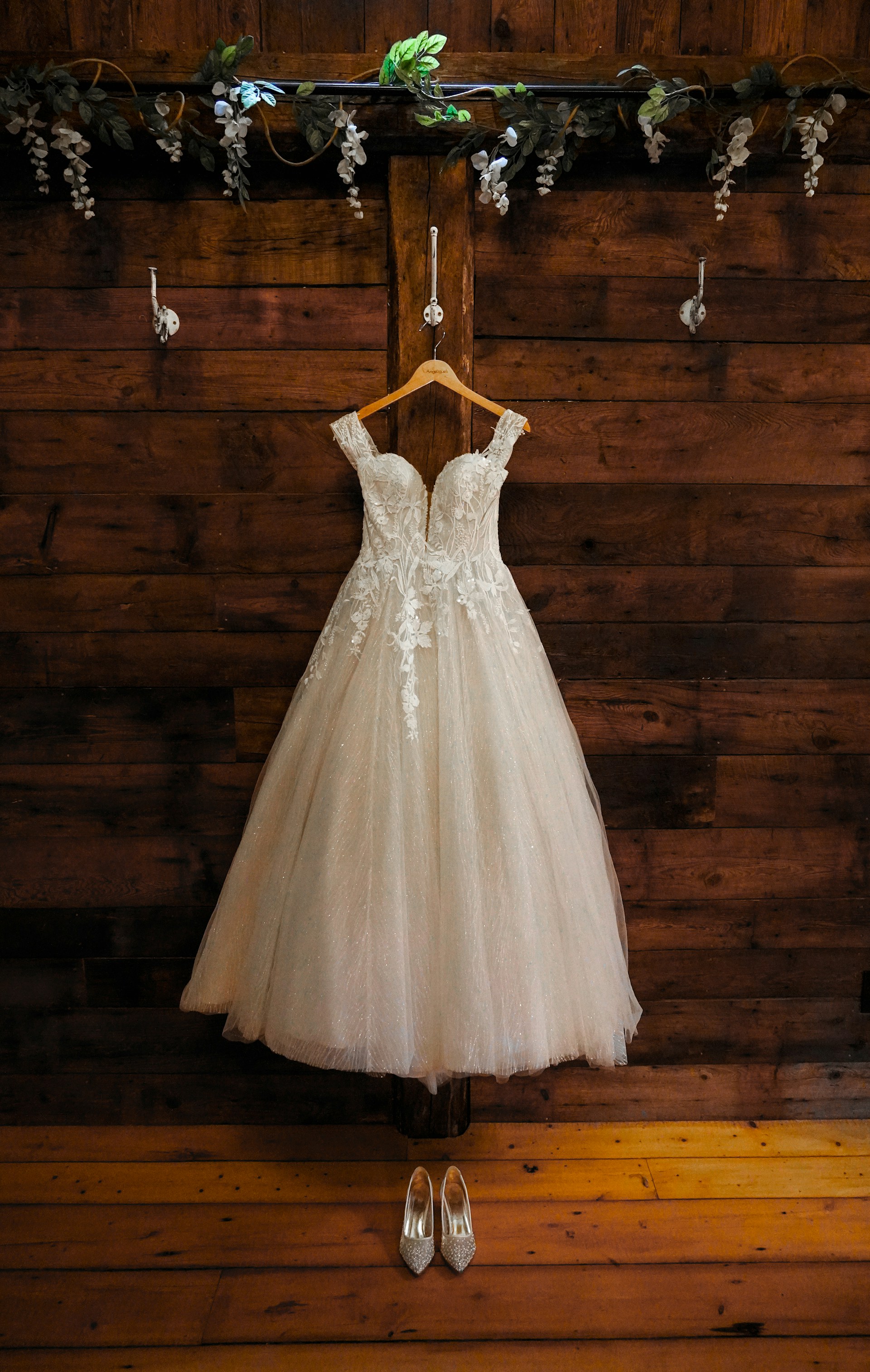 A beautiful wedding gown | Source: Unsplash