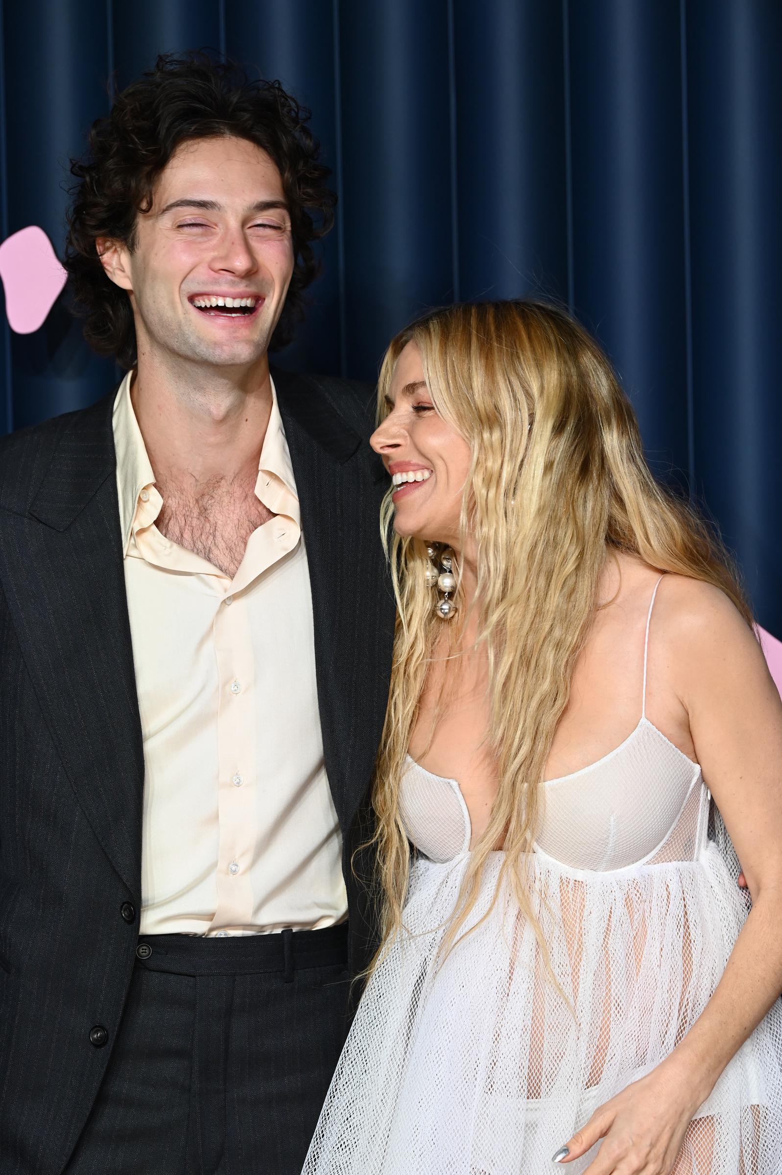 Oli Green and Sienna Miller attend The Fashion Awards 2025 presented by Pandora at the Royal Albert Hall on 1 December 2025 in London, England. | Source: Getty Images