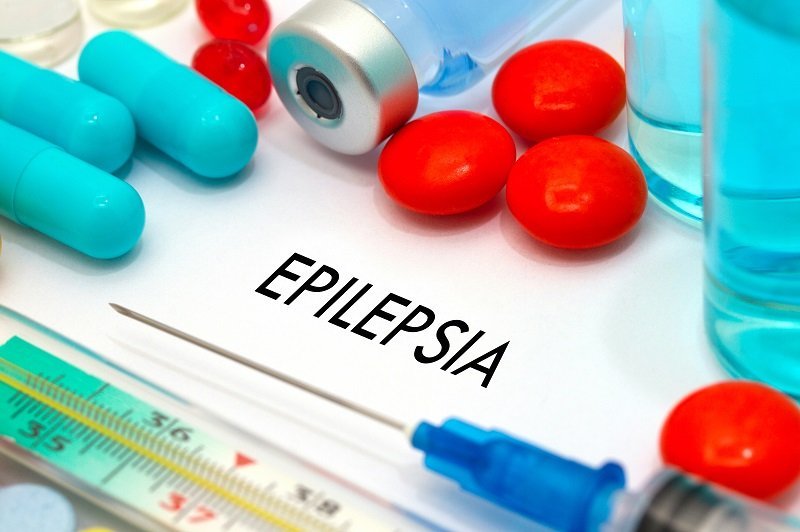 Medicinas en escritorio. Fuente: Shutterstock Medicinas en escritorio. Fuente: Shutterstock