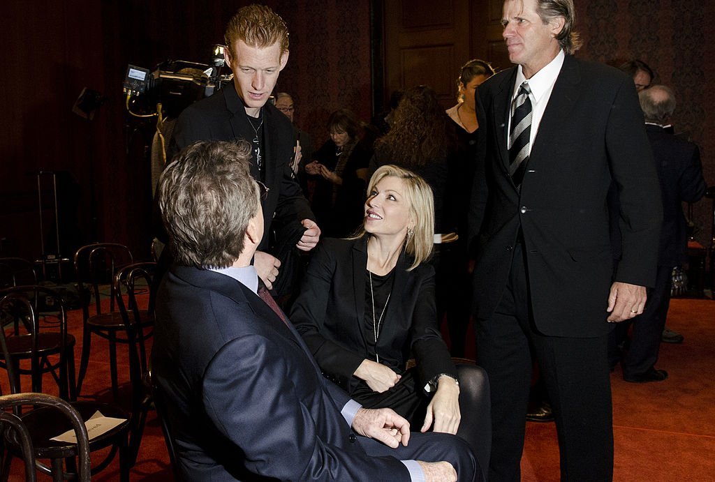 Ryan O'Neal, Redmond O'Neal and Tatum O'Neal speak after the Farrah Fawcett Memorabilia Donation | Getty Images/ Global Images Ukraine Ryan O'Neal, Redmond O'Neal and Tatum O'Neal speak after the Farrah Fawcett Memorabilia Donation | Getty Images/ Global Images Ukraine