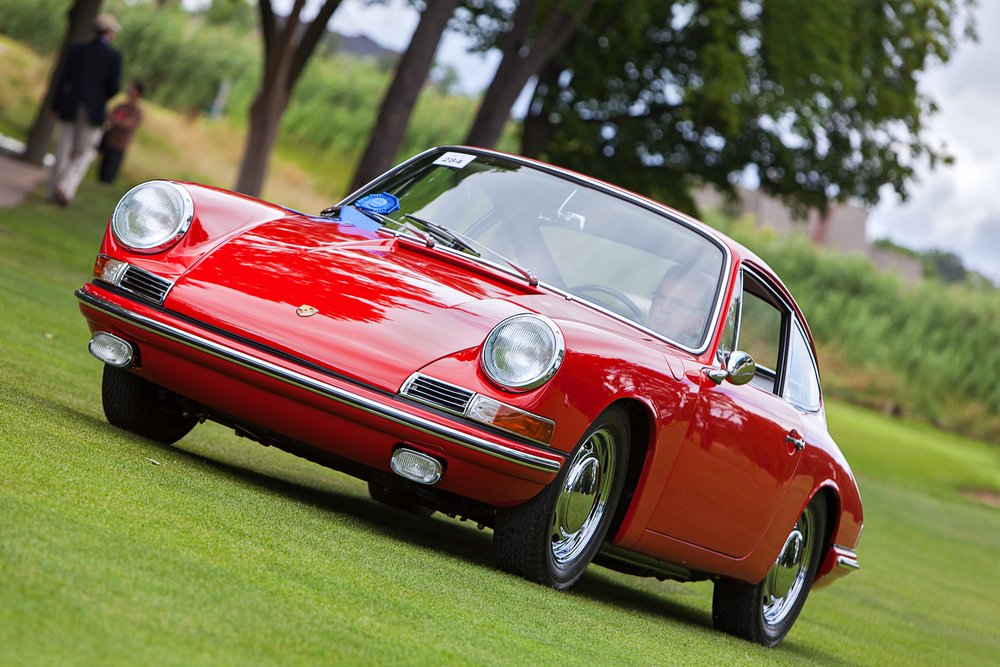A vintage Porsche 911 at the Concours D'Elegance on July 28, 2013 in Plymouth, Michigan. | Photo: Shutterstock.