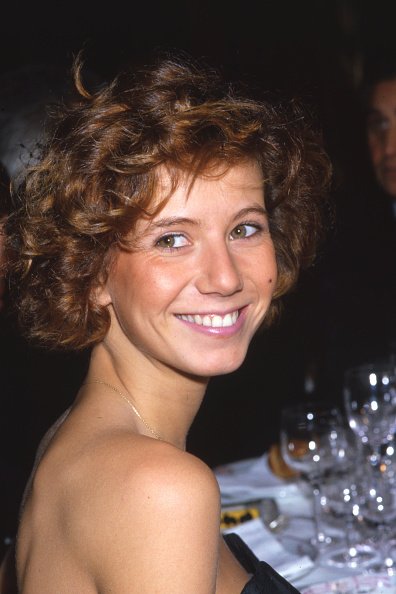 Fiona Gelin assiste au cocktail de projection. |Photo : Getty Images