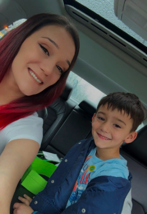 Jessica Hillard smiling with her son. | Source: GoFundMe/Support Jess' Family & Memorial