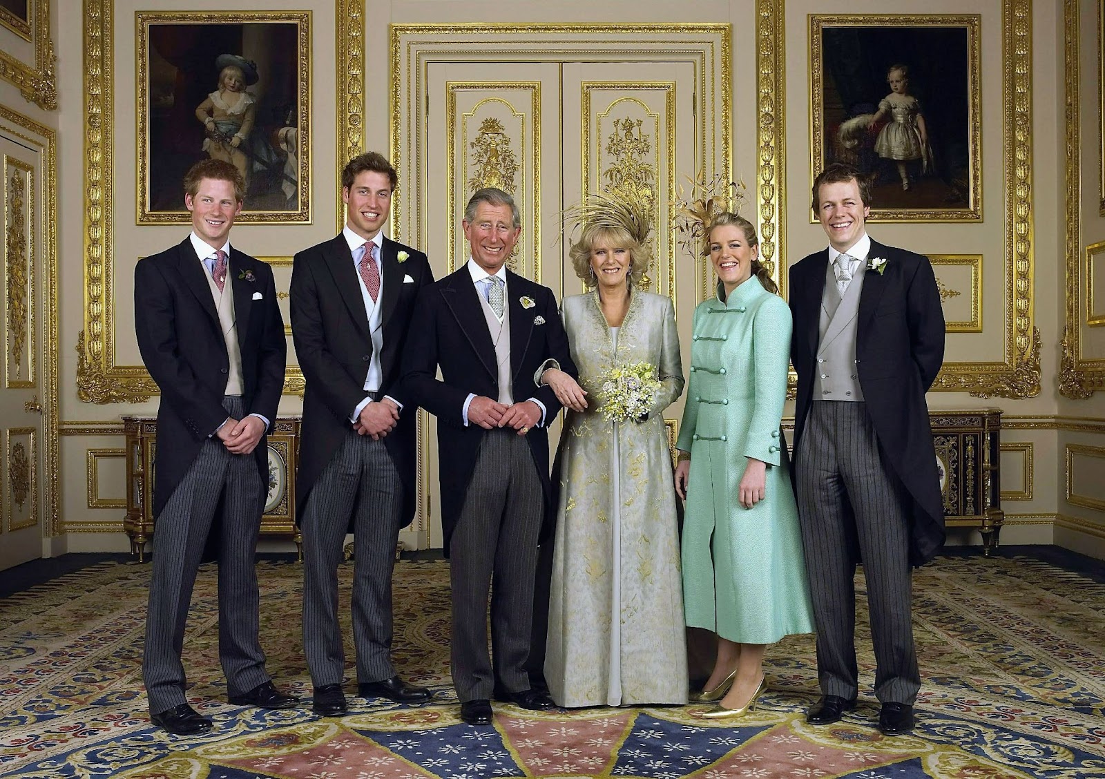 Prince Harry, Prince William, King Charles, Queen Camilla, Laura Lopes, and Tom Parker-Bowles pose for an official wedding portrait on April 9, 2005 | Source: Getty Images