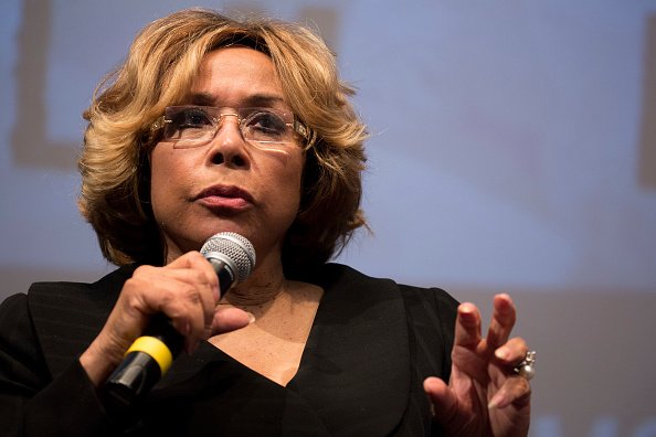 Diahann Carroll prend la parole lors de la 5e Marche annuelle du Washington Film Festival à Washington, DC. | Photo : GettyImage