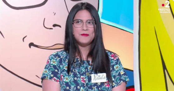 La candidate en couple avec le fils de son beau-père dans "Les Z'amours" sur France 2 le 15 juin 2020 | Photo : YouTube/Les Z'amours. La candidate en couple avec le fils de son beau-père dans "Les Z'amours" sur France 2 le 15 juin 2020 | Photo : YouTube/Les Z'amours.