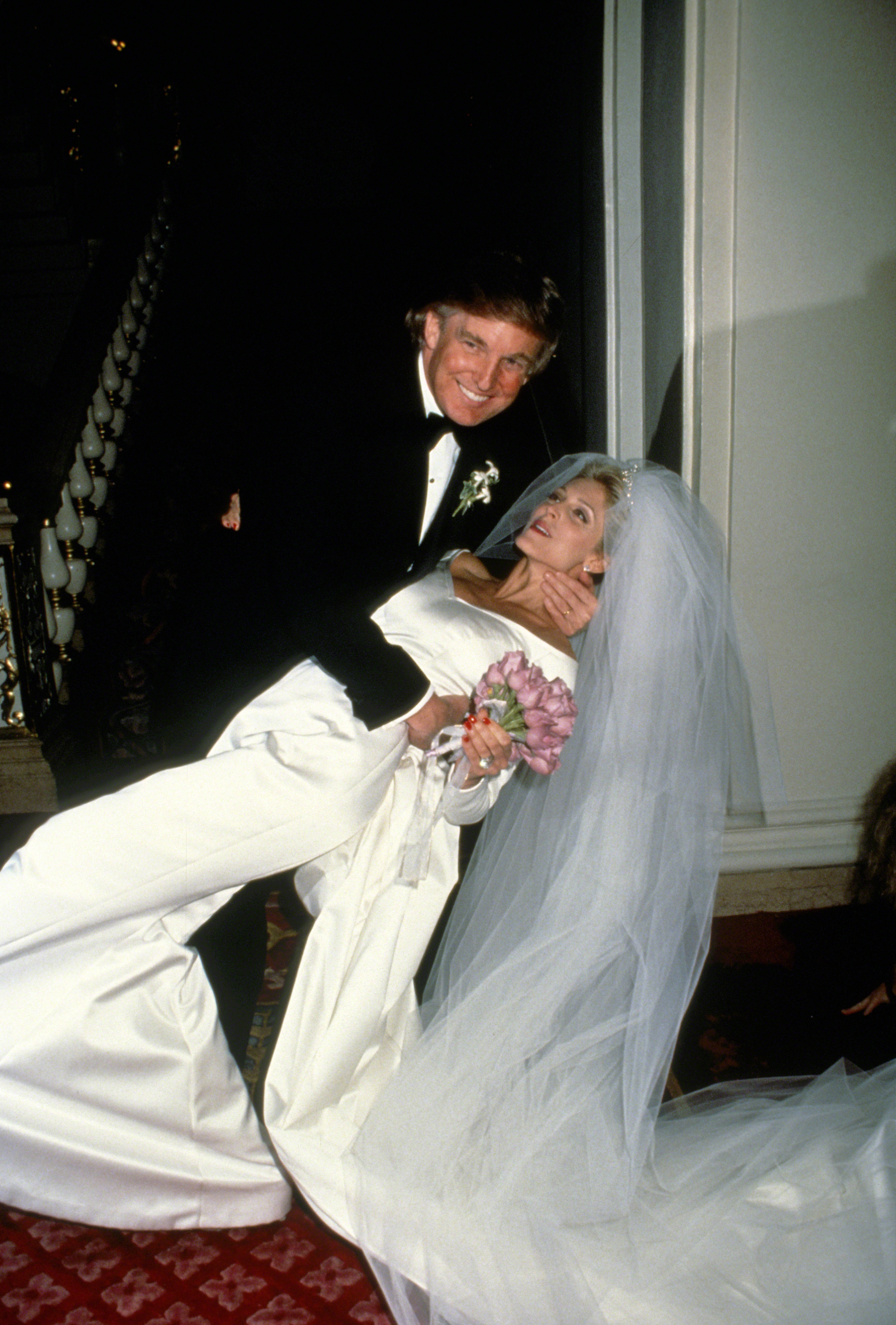 Donald Trump weds his second wife on December 20, 1993 | Source: Getty Images