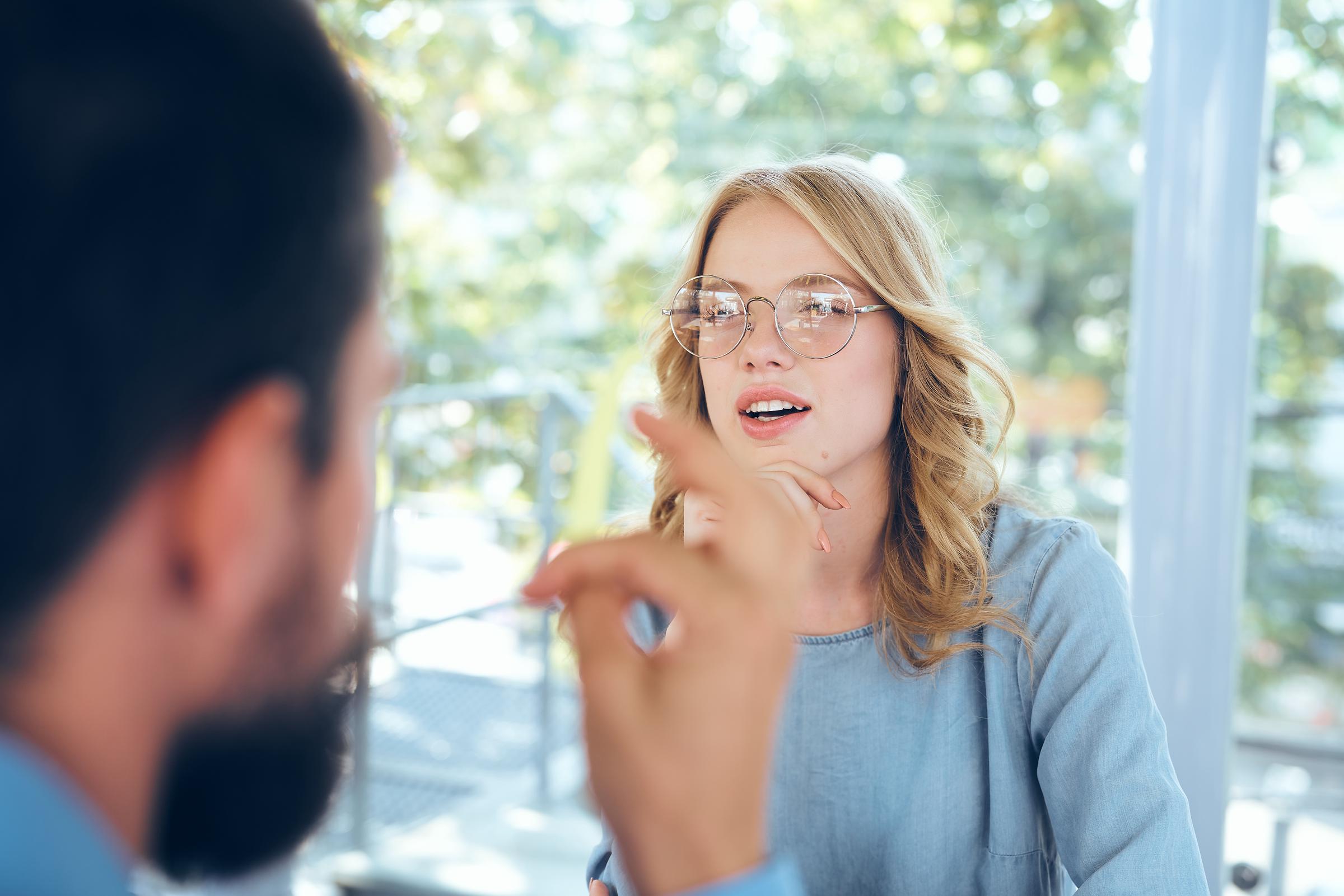 Couple having a conversation | Source: Shutterstock