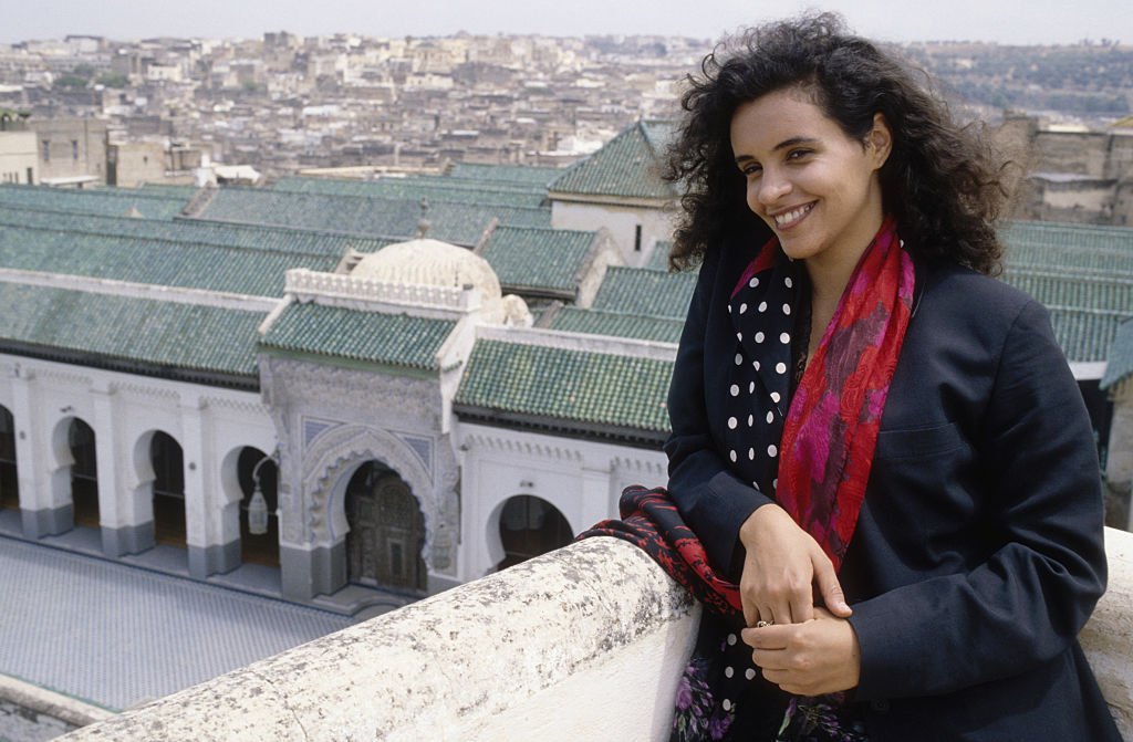 Chanteuse et compositrice française d'origine tunisienne Amina Annabi. | Photo : Getty Images