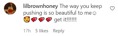 A fan's comment on Willow Smith's Yoga picture. | Photo: Instagram/Willowsmith