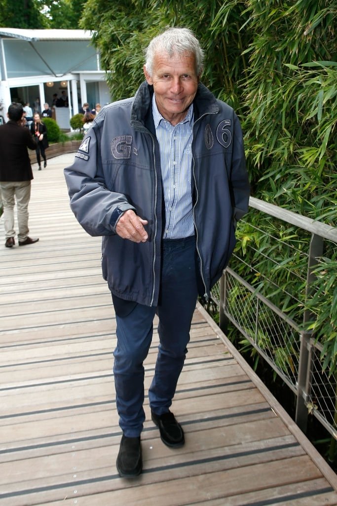 PARIS, FRANCE - 07 JUIN : le journaliste Patrick poivre d'Arvor assiste aux Internationaux de tennis de France 2017 - France. | Photo : Getty Images