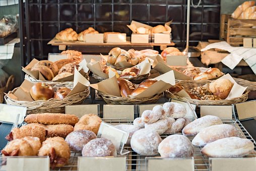 Close-Up photo of baked items for sale in store | Photo: Getty Images